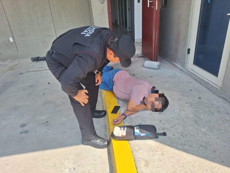 Auxilian a trailero con deshidratación en Reynosa