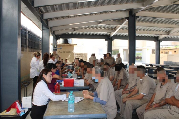 Realizan pruebas de VIH en CEDES
