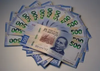 Economistas urgen acelerar el crecimiento del País
