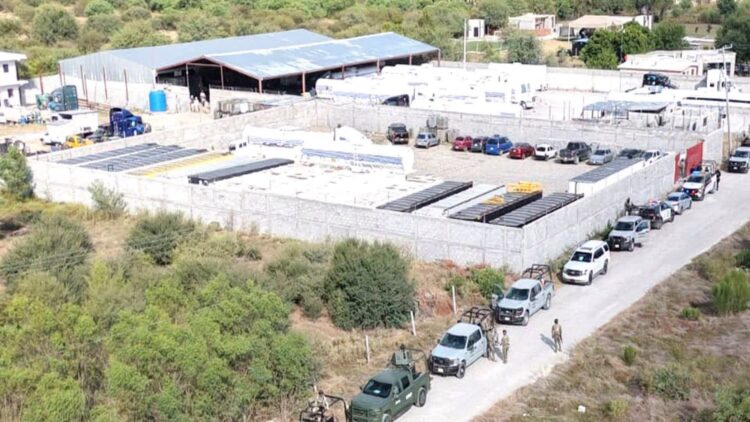 Detienen a 14 en operativo anti huachicol