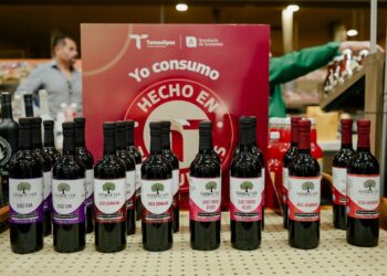 Impulsan vinculación comercial de empresas locales