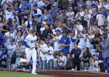 Dodgers vencen 6-5 a los Reales; Ohtani anota la carrera decisiva en la séptima