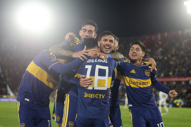 Boca Juniors remonta ante Recoleta y toma ventaja en los octavos