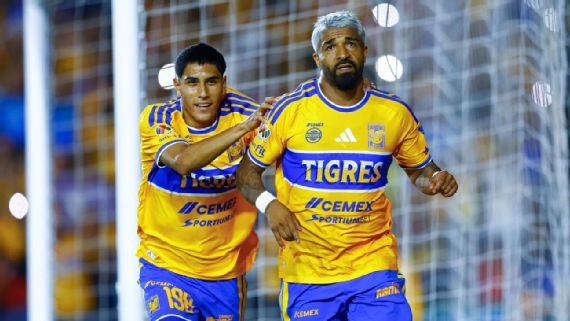 Vucetich debuta con triunfo de Tigres ante Atlante
