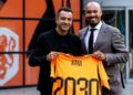 Xavi toma con humor ser tercera opción en Países Bajos