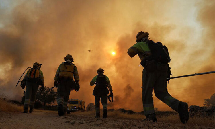 Devastadores incendios destruyen cientos de estructuras en Washington