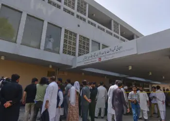 Tragedia en Pakistán: mueren 14 bebés en incendio