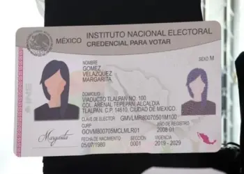 INE reduce plazos de entrega de credenciales electorales