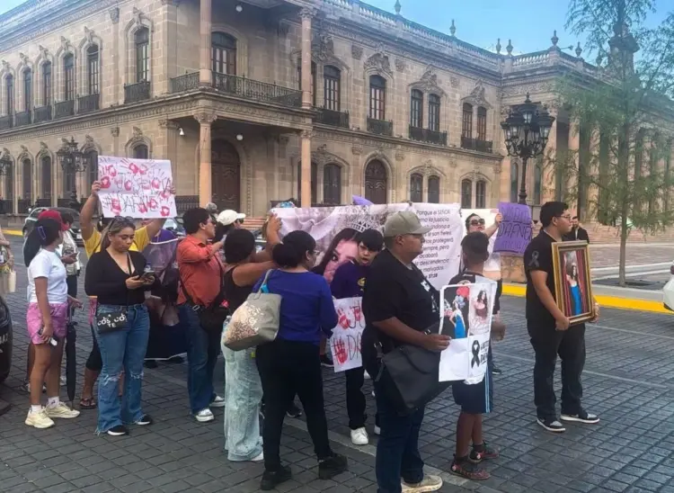 Llegan a Monterrey protestas por justicia para Dafne