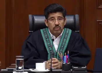 Ministro Aguilar ve decadencia en servicio público
