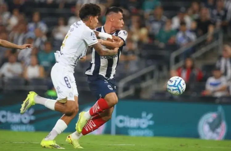 Atlético de San Luis sorprende 3-1 a Monterrey