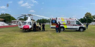 Evacúan por aire a paciente grave