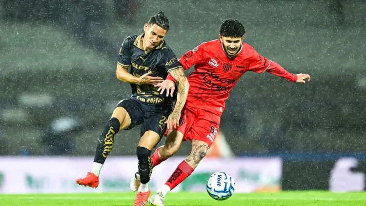 Pumas evita la derrota ante Necaxa