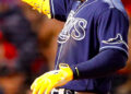 Grand slam de Hicks salva a Rays tras complicado debut de Peralta