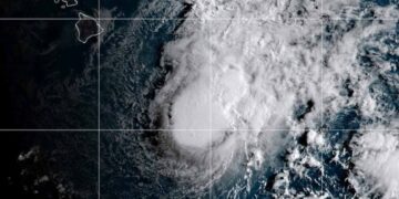 Hawái enfrenta nueva amenaza de lluvias por tormenta Moke