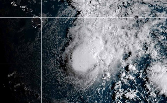 Hawái enfrenta nueva amenaza de lluvias por tormenta Moke