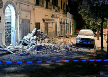 Fuerte terremoto de 4.7 causa daños en la zona de Nápoles