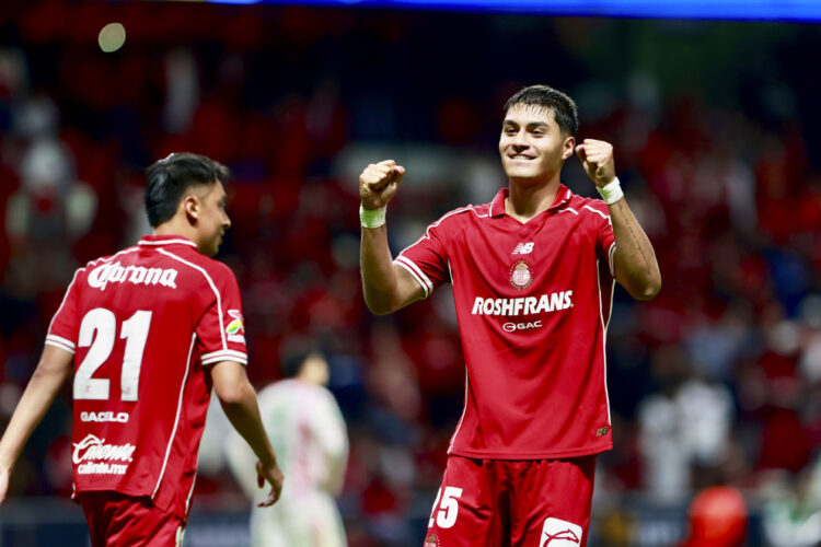 Toluca vence 3-1 a Necaxa en el Nemesio Diez