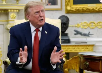 Trump pausa aranceles a Canadá tras acuerdo de último momento