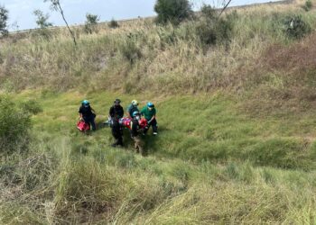 Volcadura deja dos lesionados en Valle Hermoso