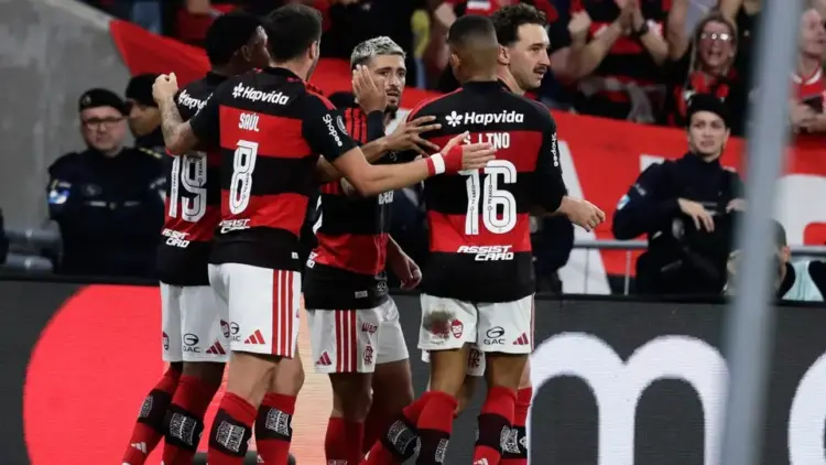 Flamengo rescata empate y elimina al Independiente del Valle