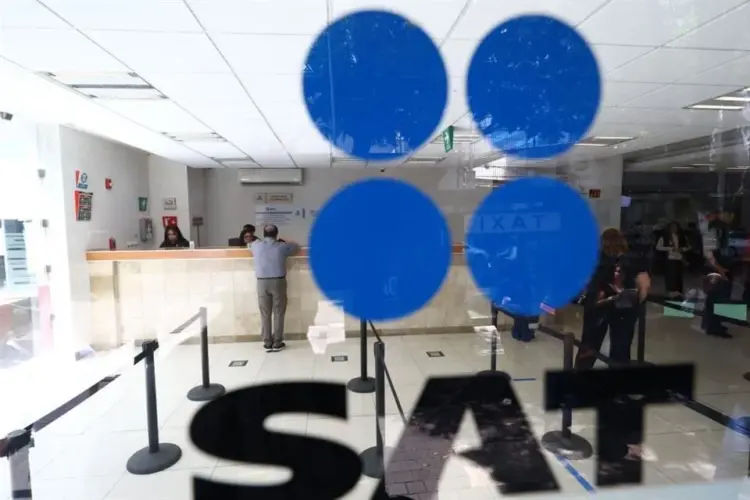 SAT cancela facturas a empresas por huachicol ilegal