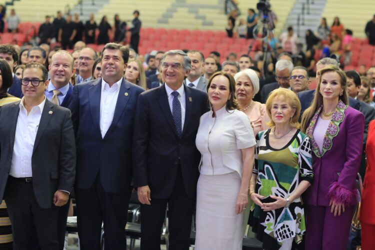 Destaca Américo inversión y bienestar en Nuevo Laredo