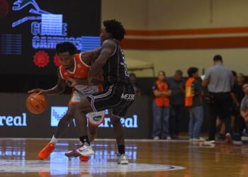 Arrebata Dorados de Chihuahua partido a CorreBasket 86-79 en últimos minutos