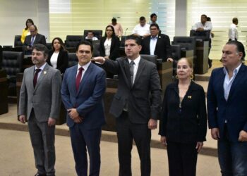 Armando García Pedraza rinde protesta como Secretario General del Poder Legislativo