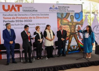  Toma protesta Elda Ruth de los Reyes como Directora de la FADYCS-Tampico-UAT