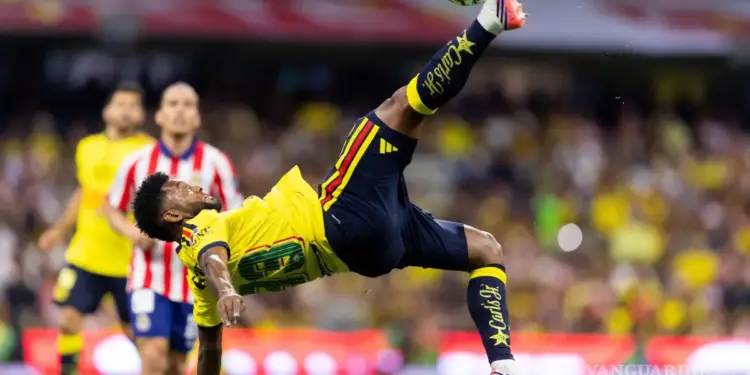  Borja “revive” al América con doblete sobre el 70 y empata 2-2 ante Chivas