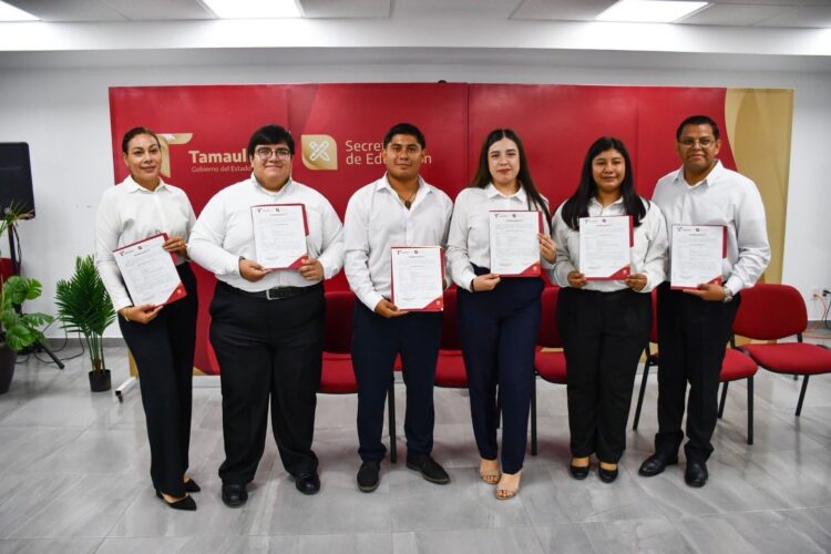 Entrega la SET 45 nombramientos a maestros de educación especial, preescolar y primaria