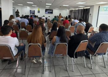 Capacitan a abogados sobre Fiscalía Digital