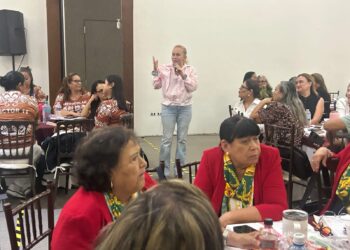 SET capacita a educadores sobre inteligencia artificial