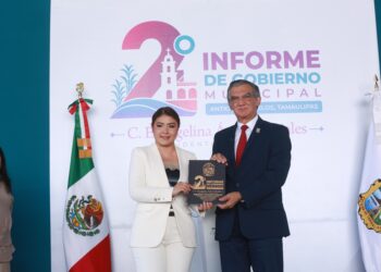 Autoriza Américo Villarreal construcción de carretera en Antiguo Morelos, Tamaulipas
