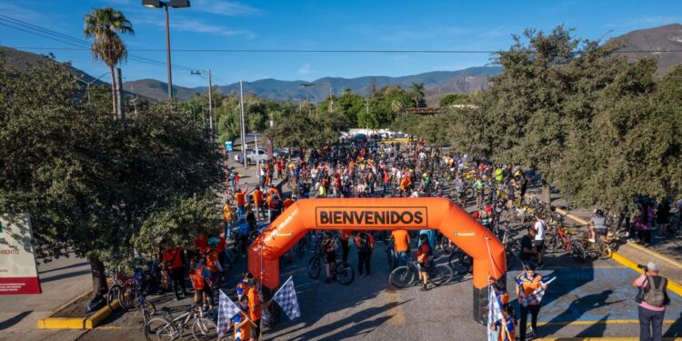 Participan cientos de ciclistas en la Gran Rodada UAT 14K en Cd. Victoria