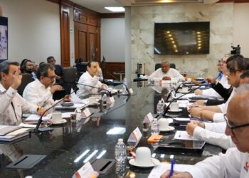 Destaca rector Anaya avances de UAT ante el Patronato Universitario