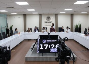 Diputados avalan minuta sobre nacionalidad única y convocan a Sesión Extraordinaria
