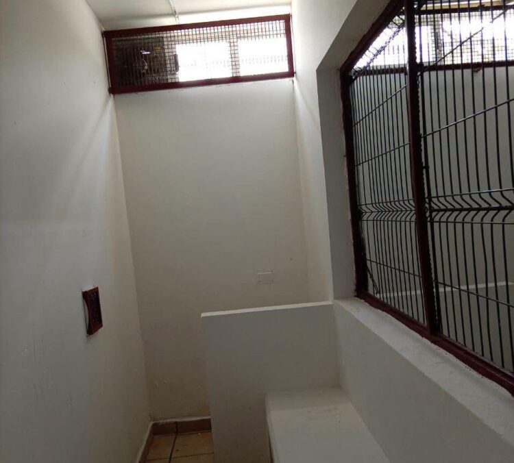 Revisa Derechos Humanos condiciones de celdas en Policía Preventiva en Victoria