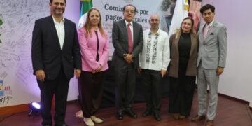 Padecen estrés financiero alto 42% de las mujeres en México: CONDUSEF