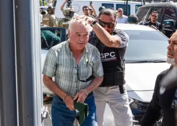 Tribunal mantiene suspensión de juicio a Ruffo