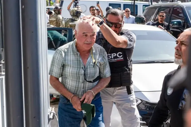 Tribunal mantiene suspensión de juicio a Ruffo