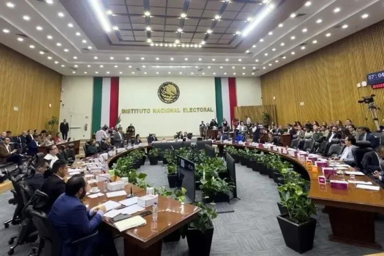 Ine fija a partidos fecha para alianzas