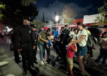 Se extravían dos niños en Libre 17, GE los localiza