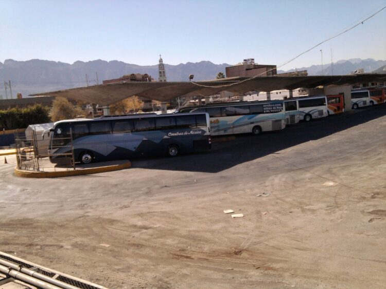 Diputados aprueban en Comisión que autotransporte de pasajeros pida identificación oficial al expedir boletos