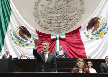 Secretario de Hacienda comparece ante Diputados por II Informe y Paquete Económico 2027