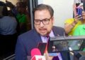 Respaldan padres regulación de celulares en escuelas según Miguel Valdez titular de SET