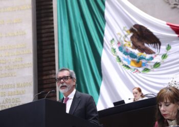Secretario de Hacienda expone ante diputados contenido de iniciativas del Paquete Económico 2027