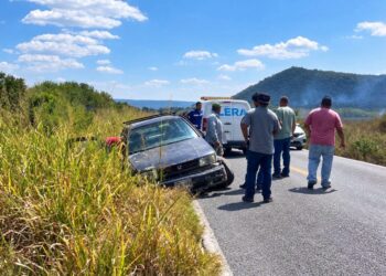 Humo provoca choque; muere niña
