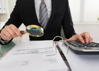 SAT detecta uso de facturas falsas en empresas